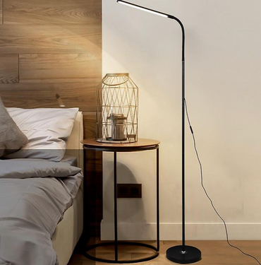 Living Room Floor Lamp - Directional Lighting for Reading and Ambiance