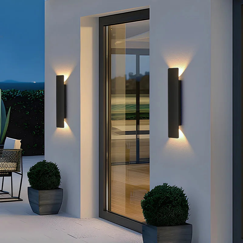 Outdoor Wall Light – Elegance and Directional Lighting