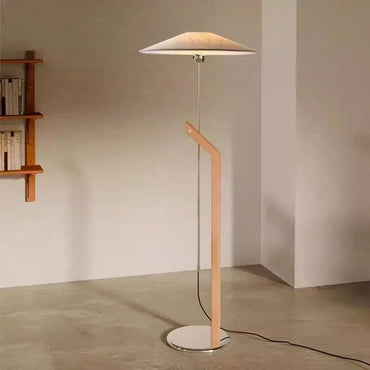 Living Room Floor Lamp – Minimalist Design with Conical Shade